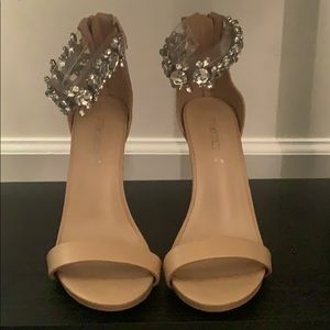 Shoe dazzle rhinestone ankle heels